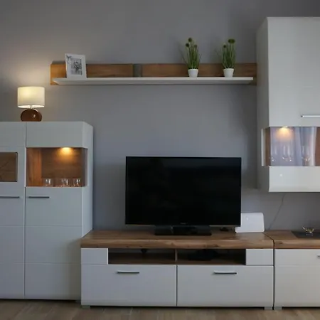Luka Apartment *