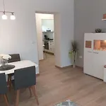 Luka Apartamento *