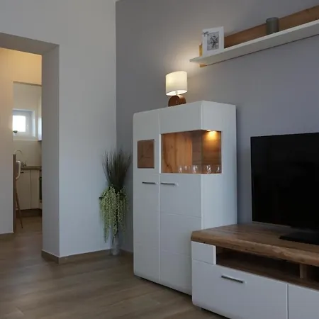 Luka Appartement *